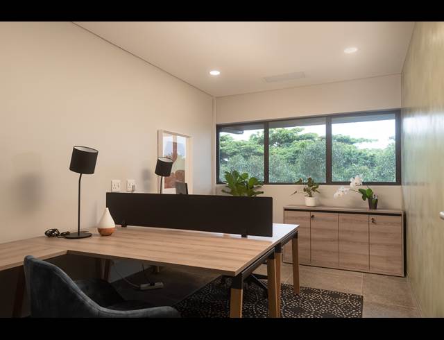14M² BUSINESS CENTRE TO LET IN BALLITO CENTRAL