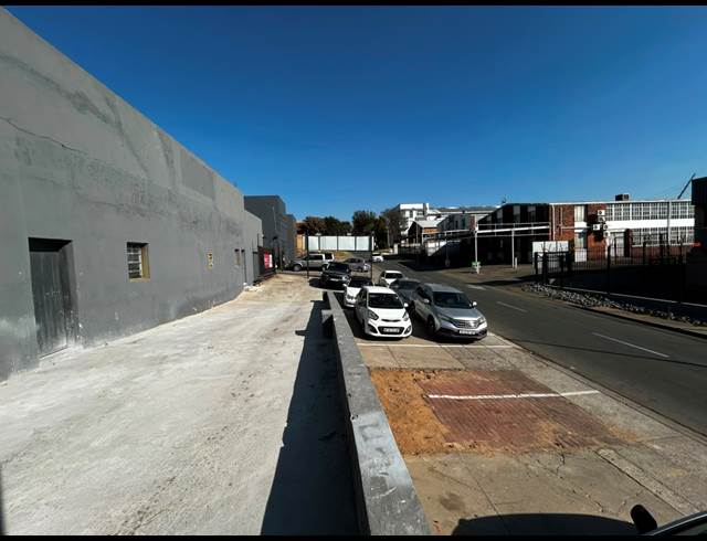 242M² WAREHOUSE TO LET IN WYNBERG