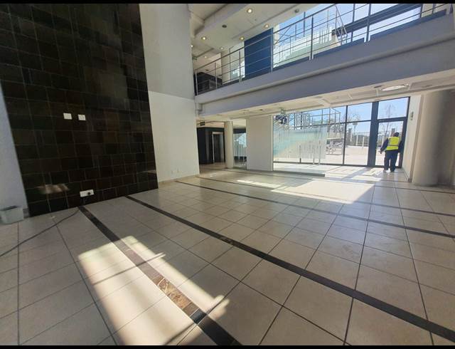 760M² OFFICE TO LET IN ZWARTKOP