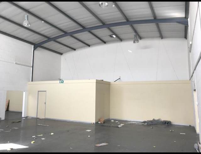 1,160M² WAREHOUSE TO LET IN ELSIES RIVER INDUSTRIAL