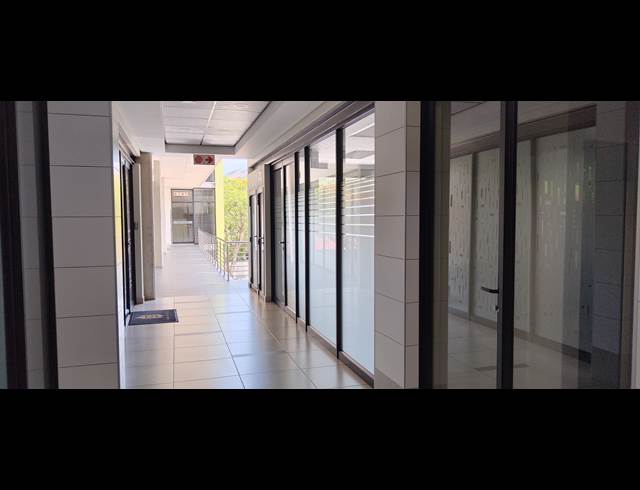 56.50M² OFFICE TO LET IN NELSPRUIT EXT 2