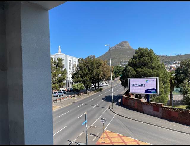 1,050M² OFFICE TO LET IN GARDENS