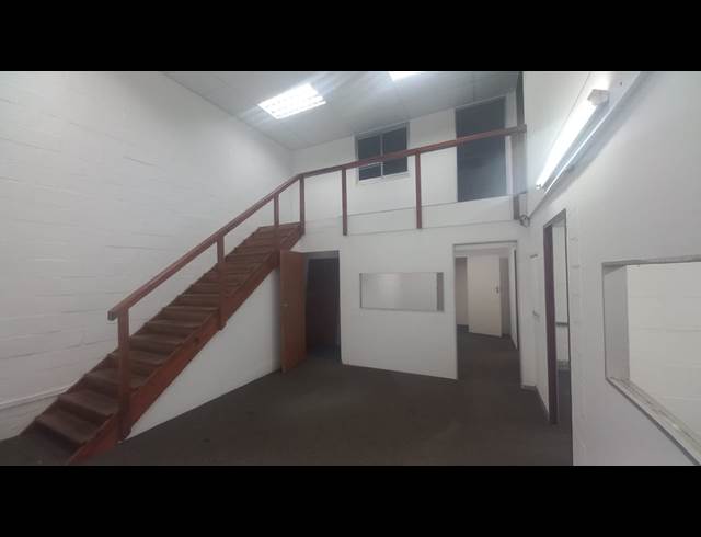 410.50M² WAREHOUSE TO LET IN EPPING INDUSTRIAL