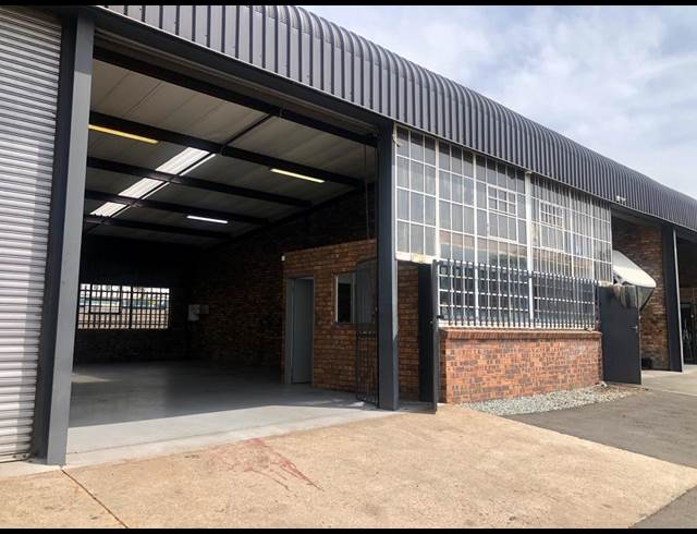 100M² WAREHOUSE TO LET IN ALRODE SOUTH
