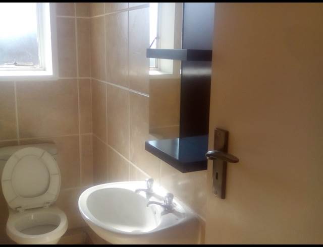 1 bed property to rent in WINCHESTER HILLS