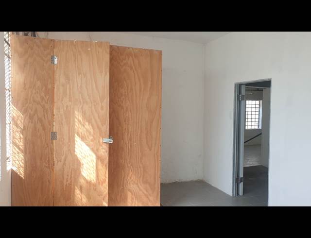 333M² FACTORY TO LET IN SALT RIVER