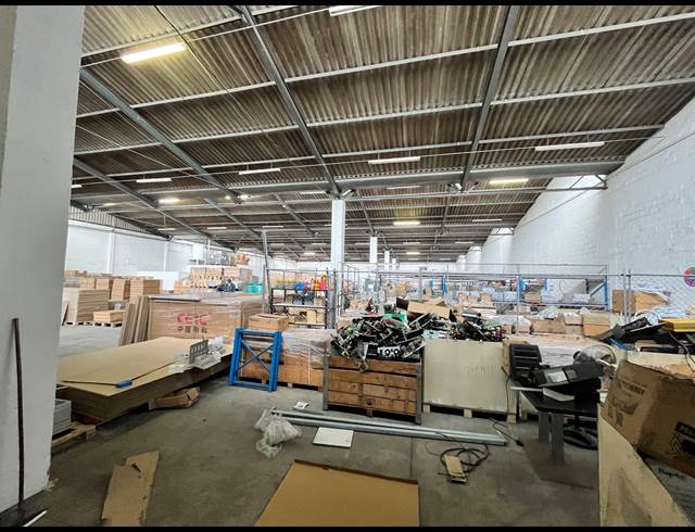 1,810M² WAREHOUSE TO LET IN EPPING INDUSTRIAL