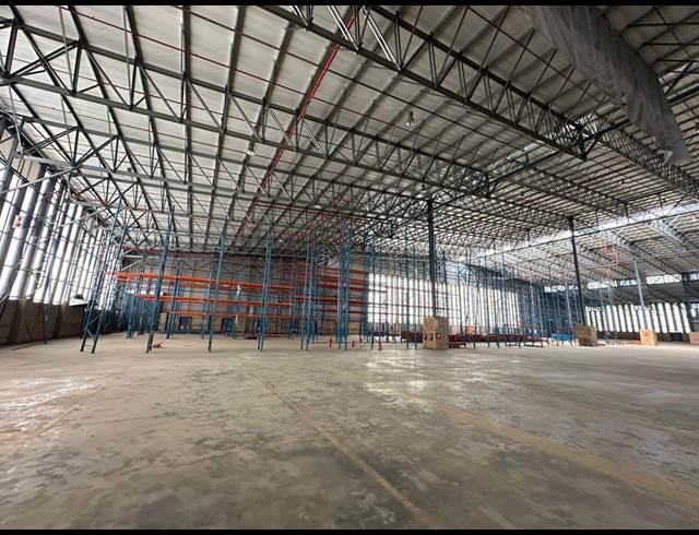 22,510M² WAREHOUSE TO LET IN MOSTYN PARK