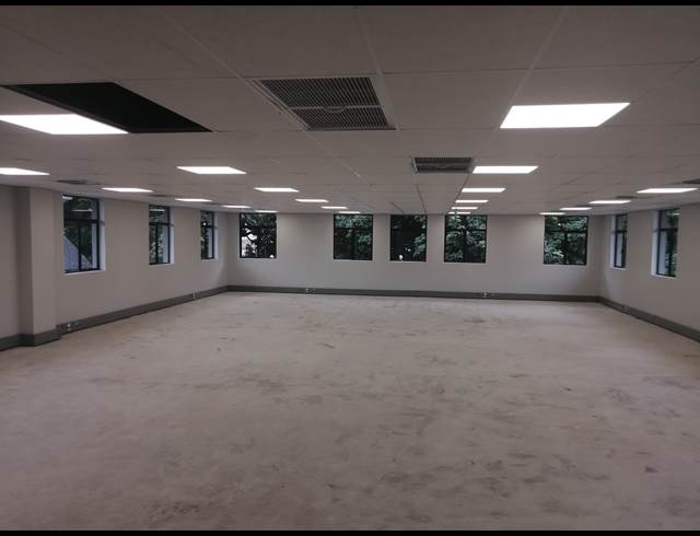 429M² OFFICE TO LET IN GLENWOOD