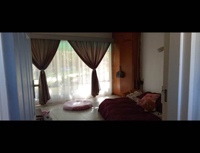 3 BEDROOM FREESTANDING TO LET IN FLAMWOOD