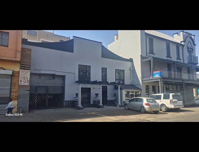 400M² WAREHOUSE TO LET IN FORDSBURG