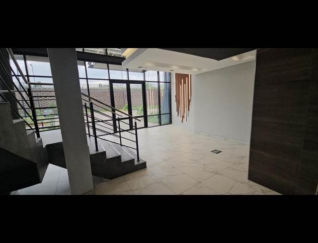 INDUSTRIAL PROPERTY TO RENT IN WATERFALL