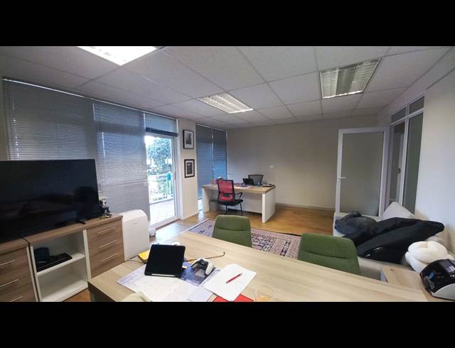 115M² OFFICE TO LET IN CENTURY CITY