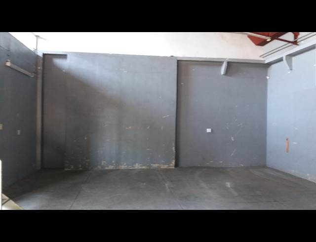 156M² MINI FACTORY RENTED IN STEELEDALE