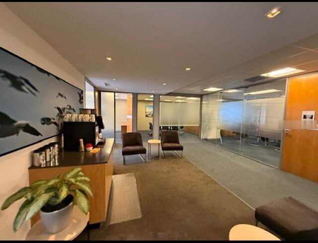 6,049.60M² OFFICE TO LET IN FORESHORE