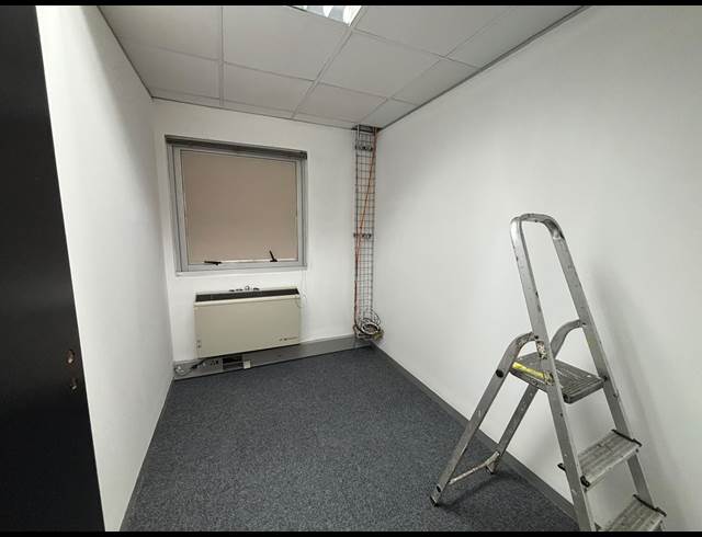 254M² OFFICE TO LET IN TYGER VALLEY