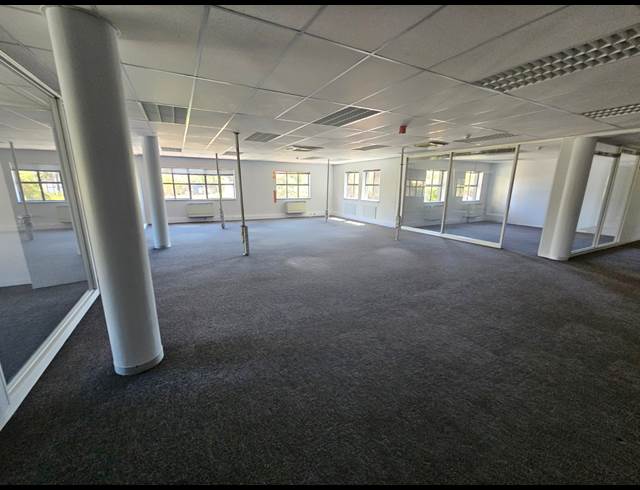 476M² OFFICE TO LET IN CENTURY CITY