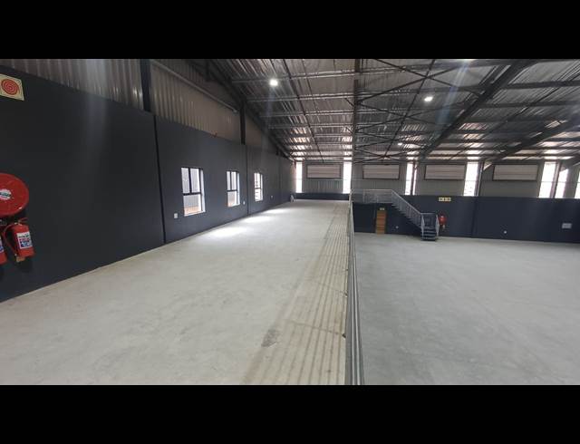 825M² WAREHOUSE TO LET IN RIVERSIDE PARK
