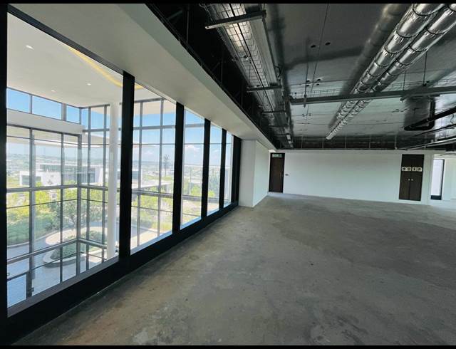 1,113M² OFFICE TO LET IN WATERFALL