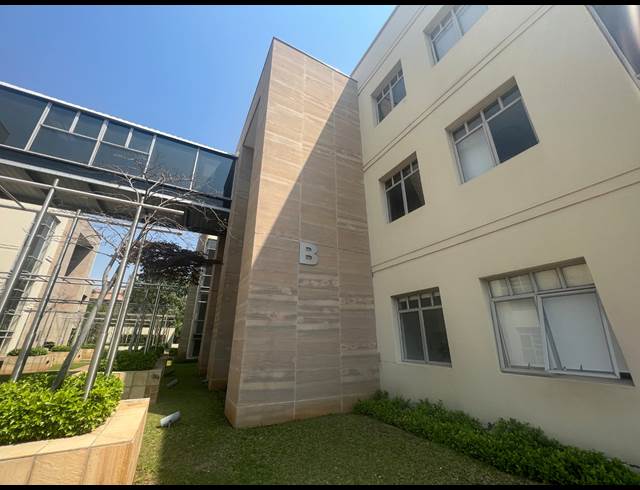 1,020M² OFFICE TO LET IN ILLOVO