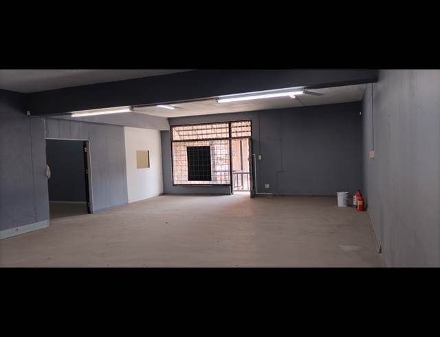 185M² OFFICE TO LET IN SONHEUWEL
