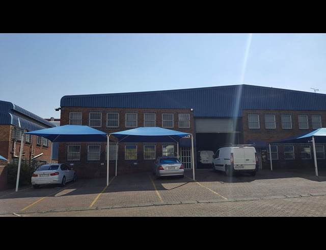 435M² WAREHOUSE TO LET IN SEBENZA