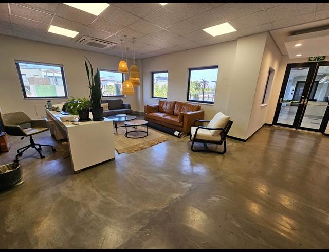 877M² OFFICE TO LET IN CENTURY CITY