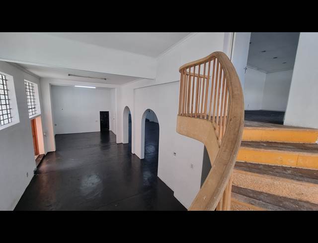 538M² RETAIL TO LET IN WOODSTOCK