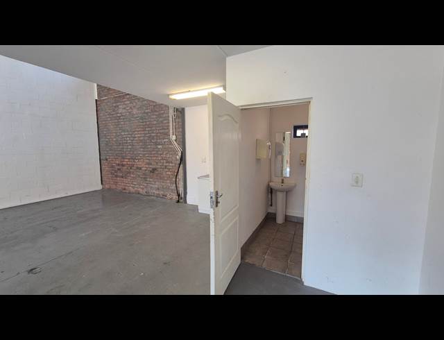 156M² WAREHOUSE TO LET IN SUNNYDALE