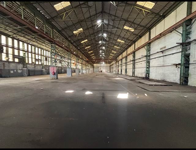 7,255M² WAREHOUSE TO LET IN EPPING INDUSTRIAL