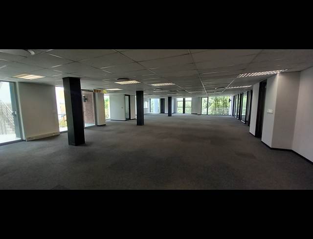 669M² OFFICE TO LET IN BRYANSTON