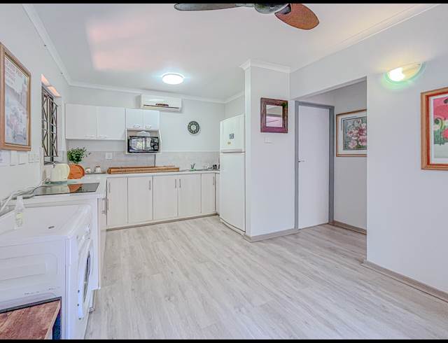 1 BEDROOM APARTMENT TO LET IN ZIMBALI ESTATE