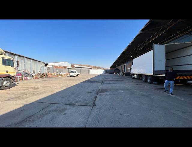 2,800M² WAREHOUSE TO LET IN TROJAN