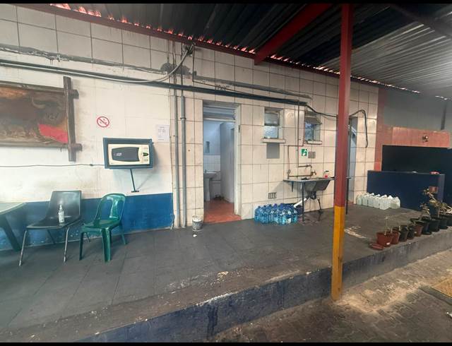 750M² WAREHOUSE TO LET IN DELAREY