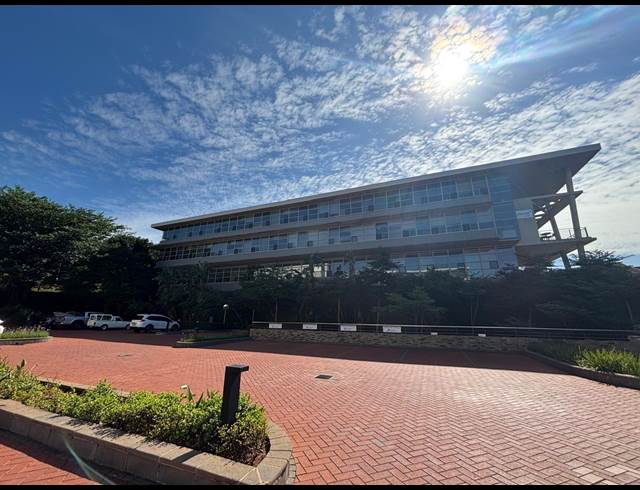 638M² OFFICE TO LET IN UMHLANGA RIDGE