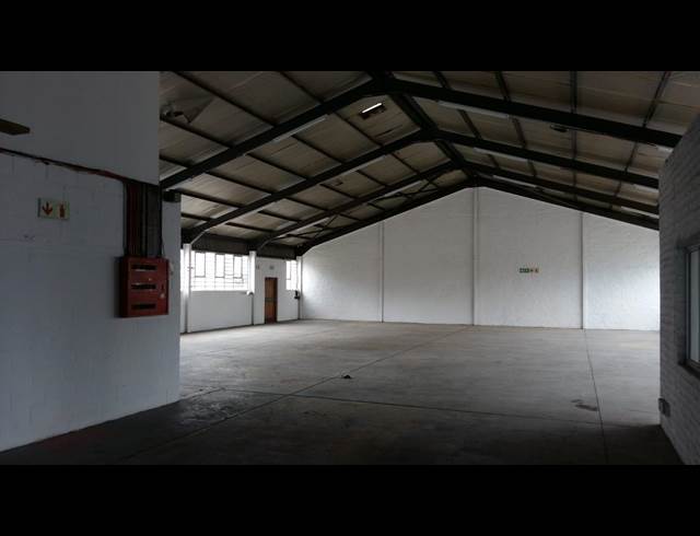 1,723M² WAREHOUSE TO LET IN PAARL CENTRAL