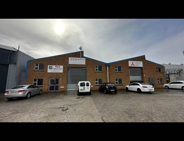 400M² WAREHOUSE TO LET IN SIDWELL