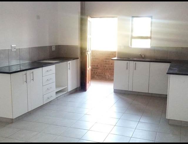 2 BEDROOM PROPERTY TO RENT IN AMANZIMTOTI