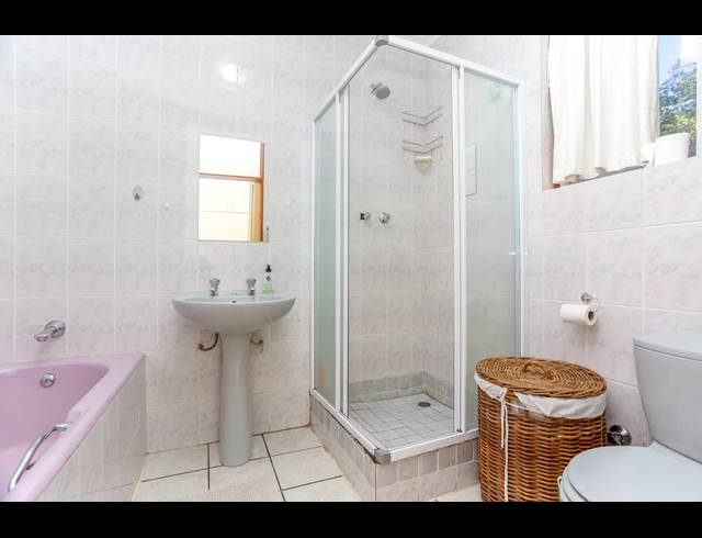 5 BEDROOM HOUSE RENTED IN HALALI
