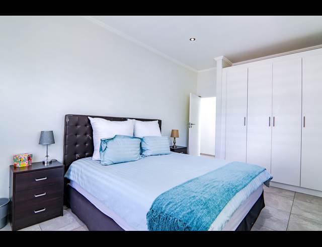 3 BEDROOM CLUSTER TO LET IN EDENBURG