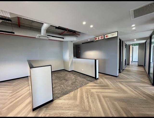 466M² OFFICE TO LET IN DE WATERKANT