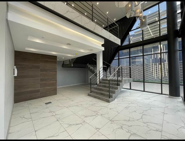 4,883M² WAREHOUSE TO LET IN WATERFALL