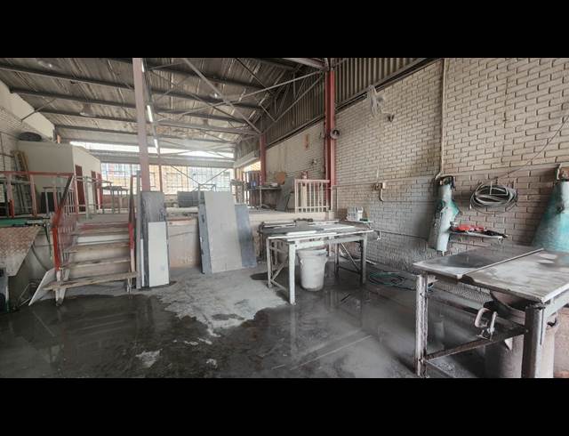 335M² MINI FACTORY TO LET IN LYTTELTON MANOR
