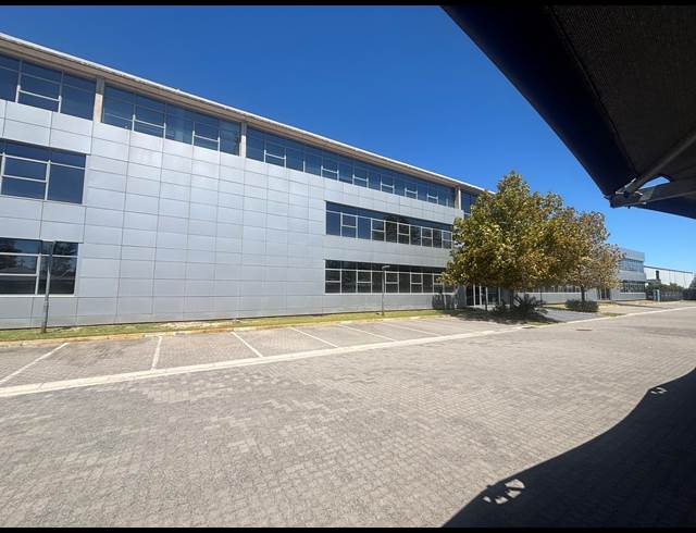 466M² WAREHOUSE TO LET IN BLACKHEATH INDUSTRIAL