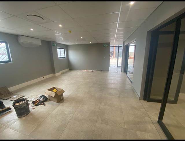 1,387M² WAREHOUSE TO LET IN EPPING INDUSTRIAL