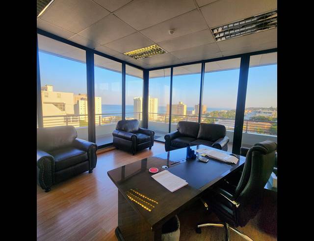 170M² OFFICE TO LET IN UMHLANGA CENTRAL
