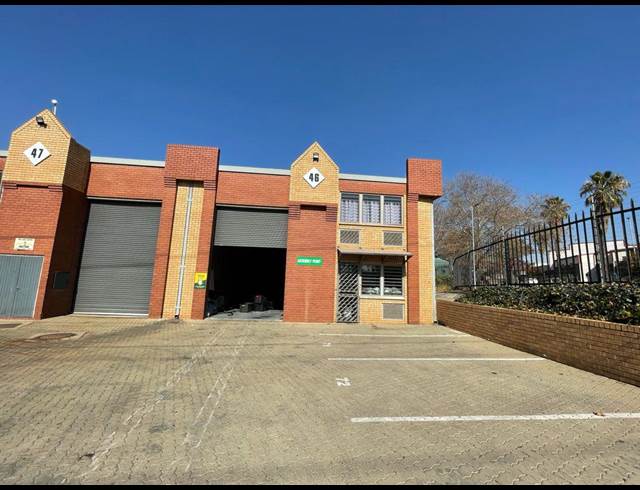 190M² WAREHOUSE TO LET IN STRIJDOMPARK