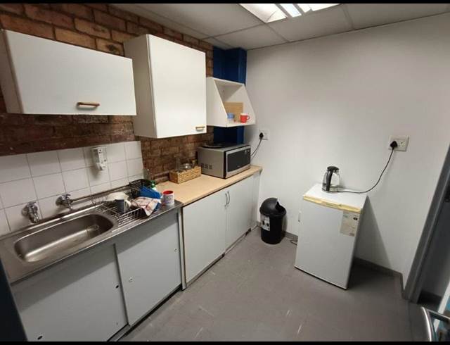 INDUSTRIAL PROPERTY TO RENT IN EASTGATE