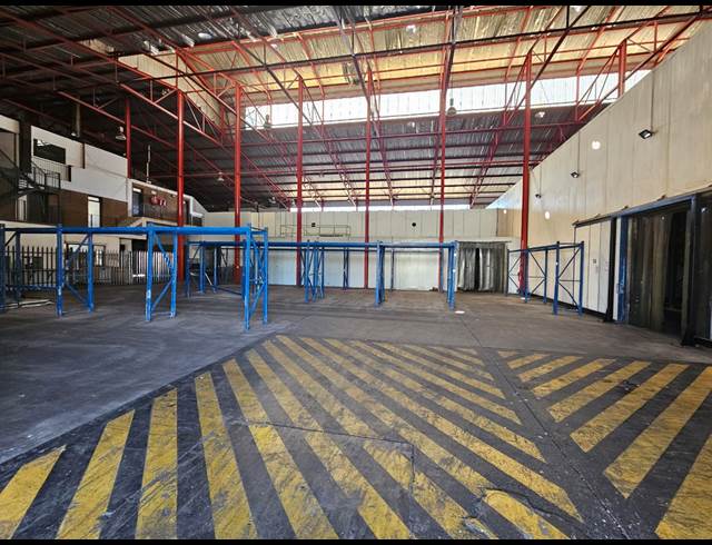 3,200M² WAREHOUSE TO LET IN CITY DEEP