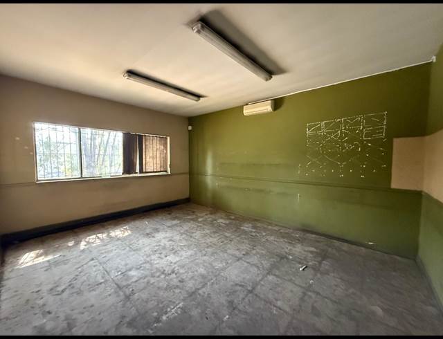 1,800M² WAREHOUSE TO LET IN CITY DEEP